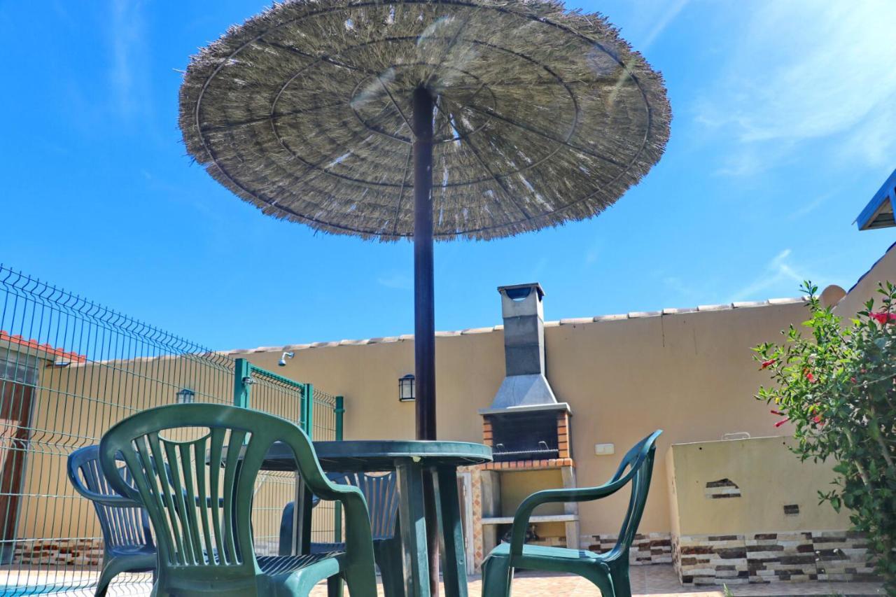 Bungalow Curro Pareja 97 Conil De La Frontera Dış mekan fotoğraf