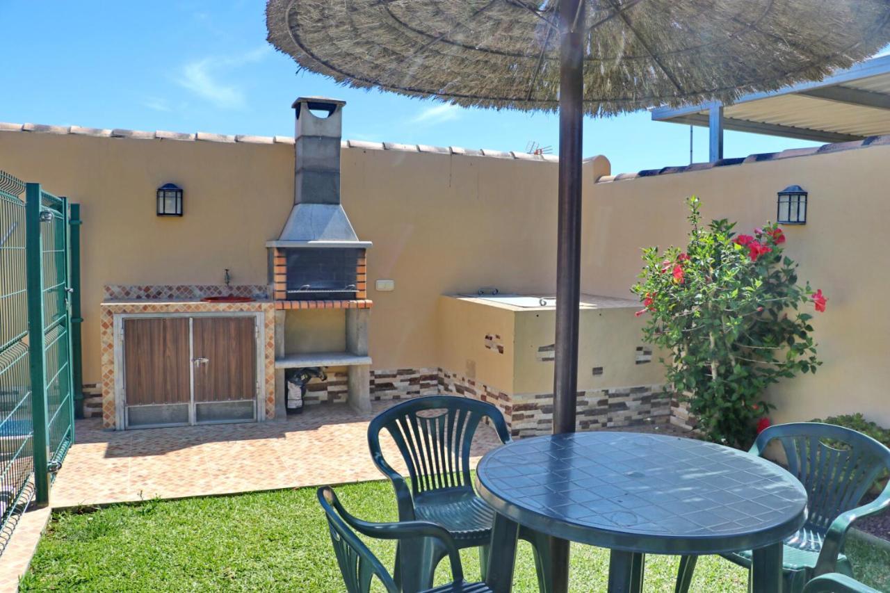 Bungalow Curro Pareja 97 Conil De La Frontera Dış mekan fotoğraf