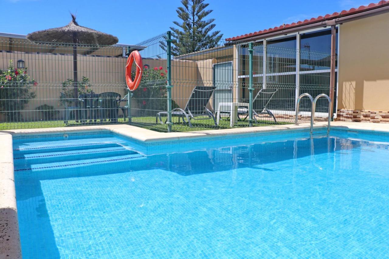 Bungalow Curro Pareja 97 Conil De La Frontera Dış mekan fotoğraf